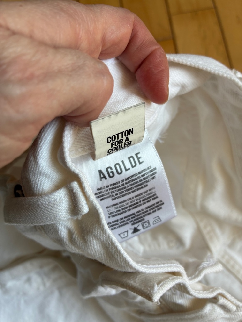 Agolde Luna Barrel Jeans in White (Element) - Picture 5 of 11